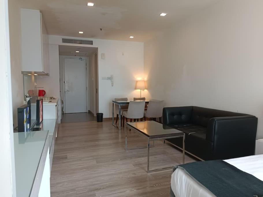 Rm2a18 Bukit Bintang Balcony Kuala Lumpur